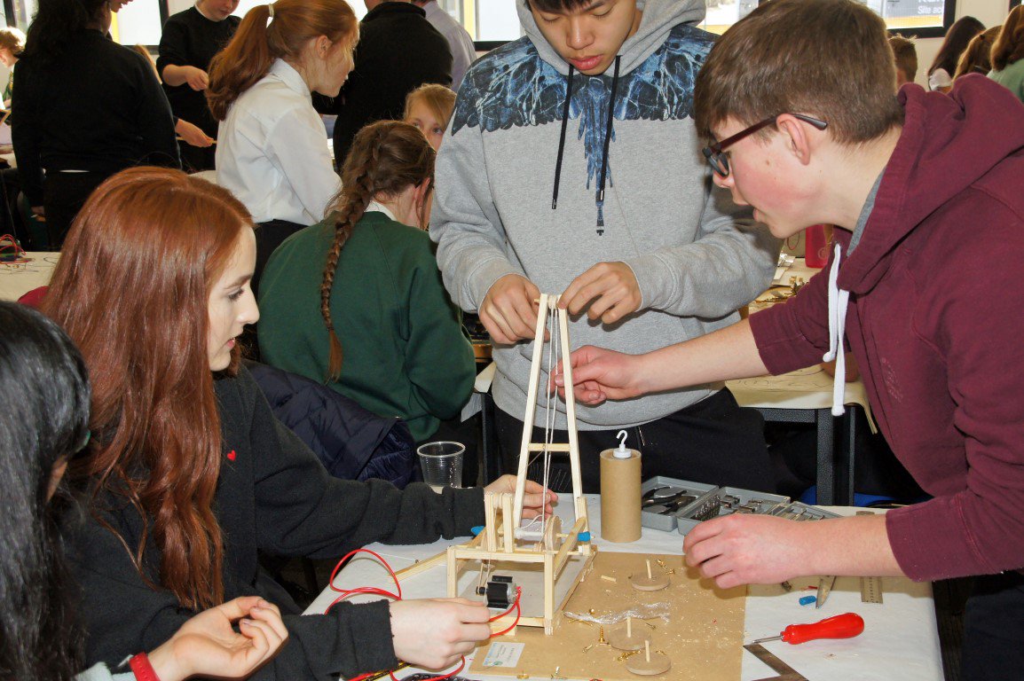 RotaryClubYork's tweet photo. So much energy and fun at York Rotary #TechnologyTournament yesterday, at Portakabin - well done to the winners, all so creative! @ValeYorkAcademy @FulfordDT @AmpleforthColl @AllSaints6FYork @MillthorpeNews @BoothamSchool @JRowntreeSchool @MountSchoolYork @theyorkmix @BBCYork https://t.co/eFNTNZttEg