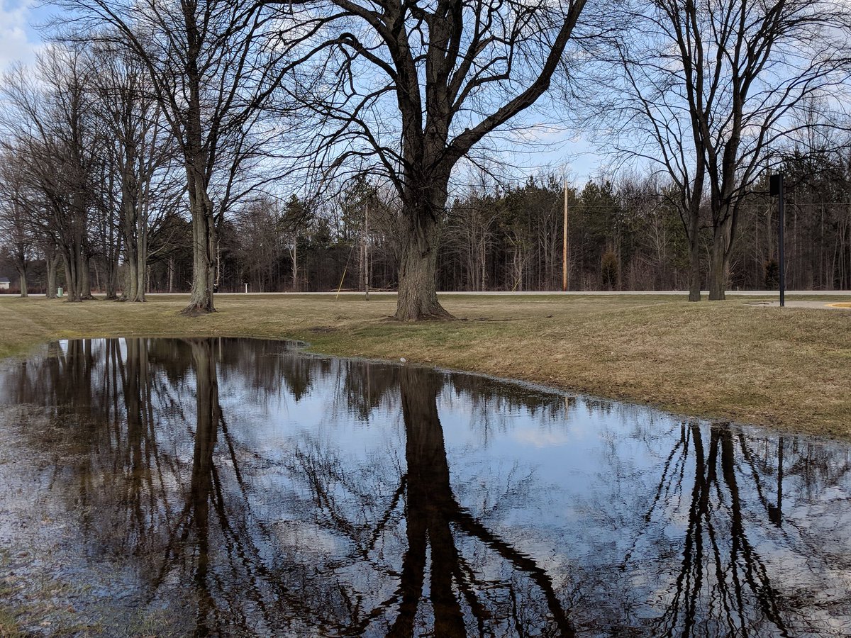 KJerniganWO's tweet photo. The @WestOttawaHS campus really is beautiful! #gowo. Thanks Kelsey (Linton) for sharing this awesome pic. https://t.co/zGV4gj1bkY