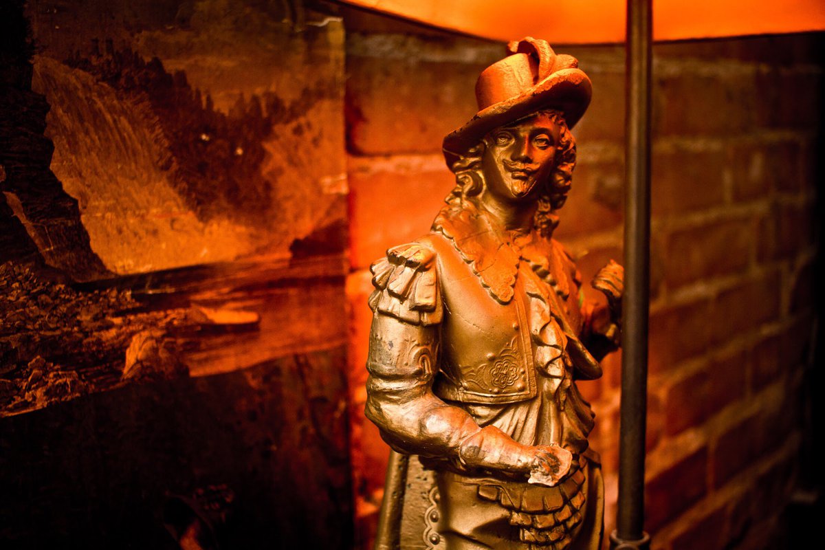 We’ll leave the light on... 💡 🥃 
#whiskeywednesday