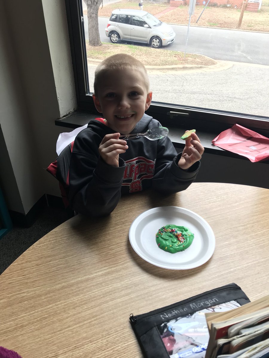 Shouseteach's tweet photo. Green Eggs and Ham day was a hit!  @WendellMagnetES
#WhosGotItBetterThanWES https://t.co/p4vNnJdNpm