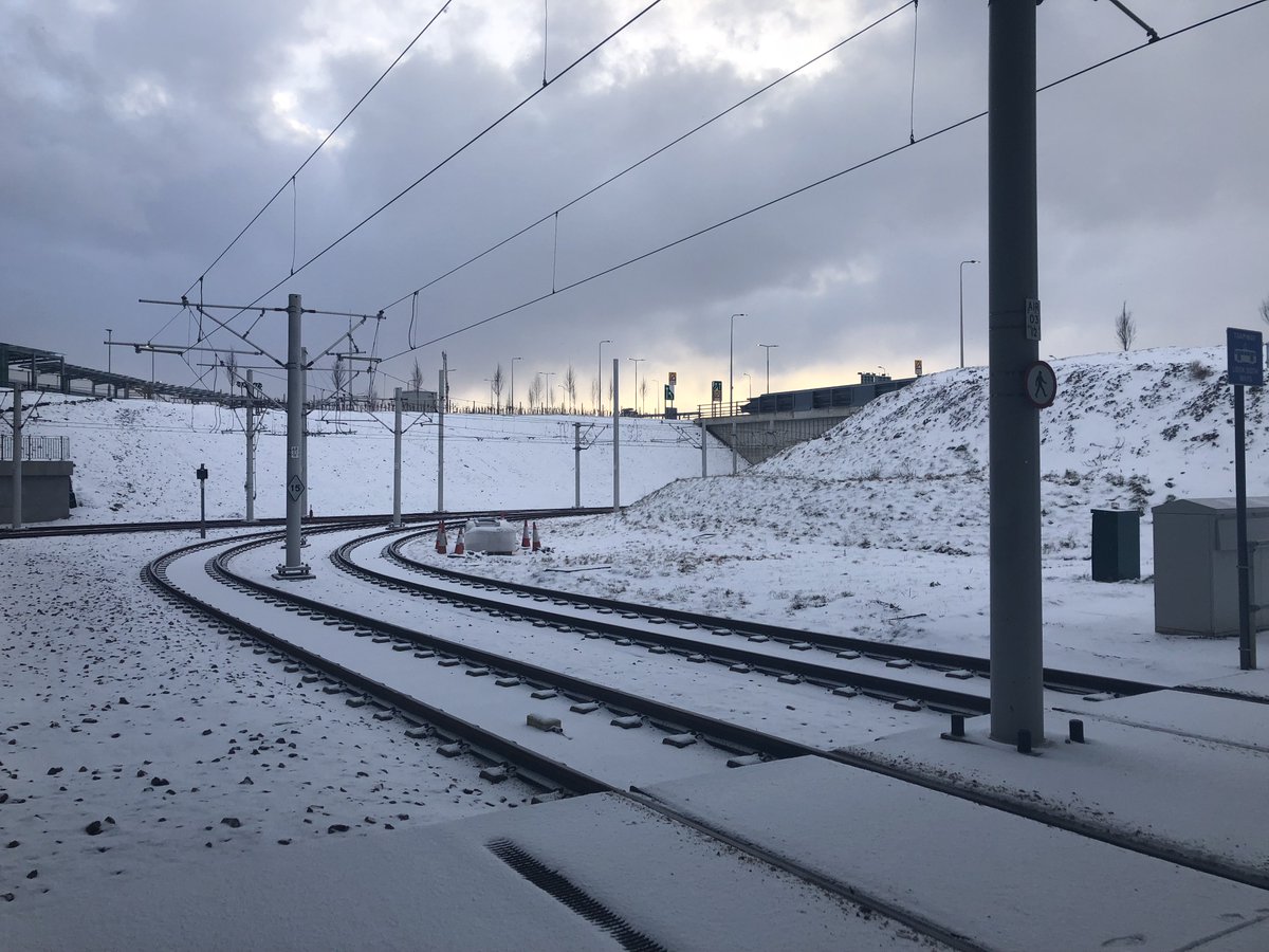 Great news. We're offering free night trams between midnight and 5am to keep you moving. Services will run from every 30 minutes serving all stops along the way including <a href="/EDI_Airport/">Edinburgh Airport</a> #EdinTravel bit.ly/2FcIDsg