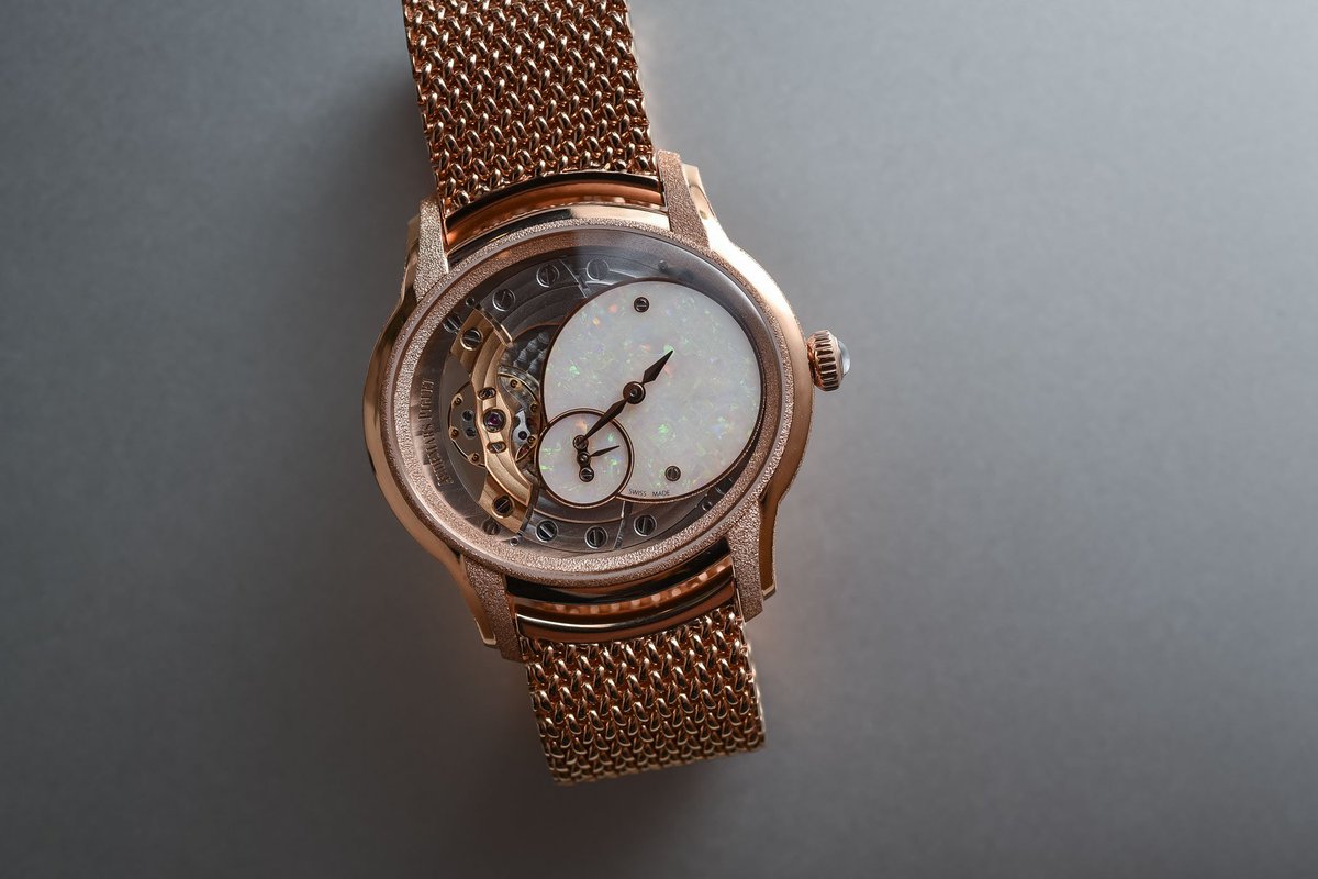 Justwatchthings's tweet photo. The Audemars Piguet Millenary Frosted Gold Opal Dial.
•
•
#watch #swisswatch #timepiece #luxury #luxurywatches #luxurytimepieces #fashion #watchesonsocialmedia #dailywatches #watchesoftheday #watchporn #onlinewatches #watchesforwomen #ladieswatch #frostedgold #AudemarsPiguet https://t.co/ZhKEidrP3u