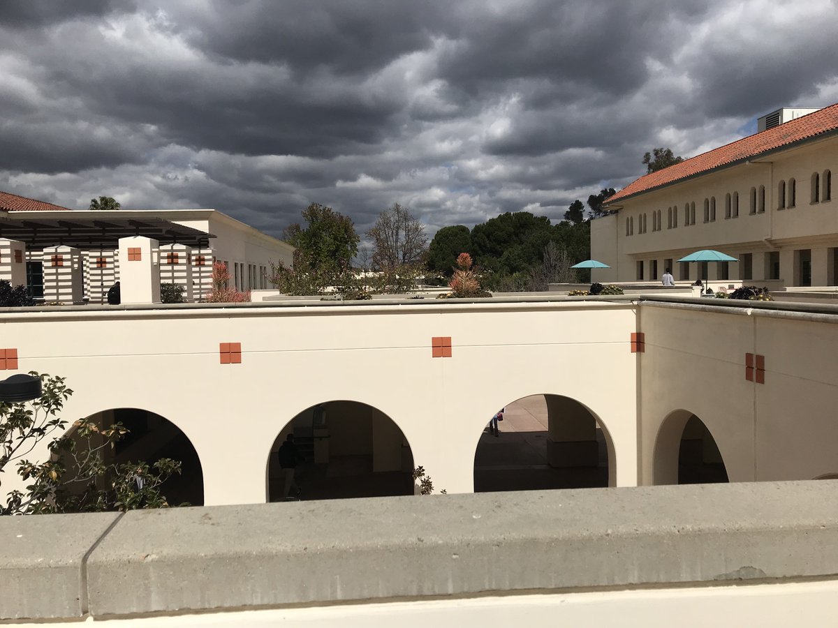Tiff017's tweet photo. #SDSU_JMS #JMS495 #streetphotography https://t.co/JRMngKi0KJ