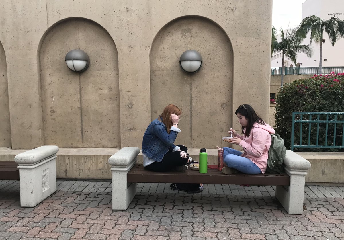 Tiff017's tweet photo. #SDSU_JMS #JMS495 #streetphotography https://t.co/JRMngKi0KJ