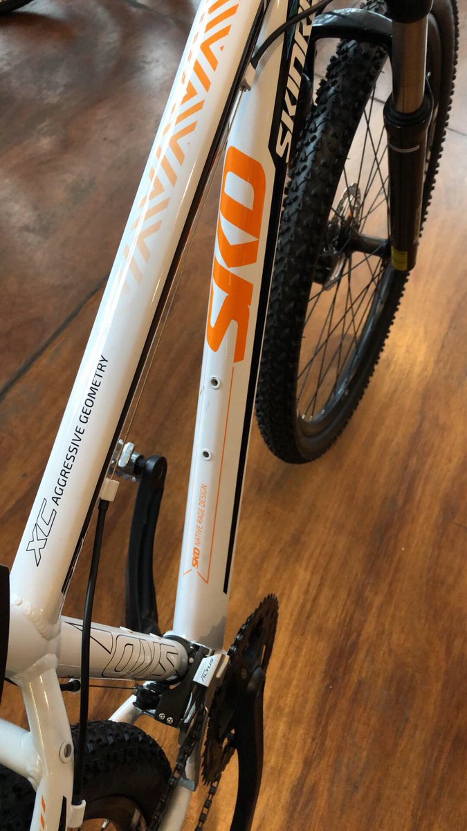 ramapantorotto's tweet photo. Gracias @SohoBikePalermo por la atención y por el asesoramiento! La @skinredbikes es un cañazo!!!!! 👊🏻👊🏻👊🏻 https://t.co/lUVWKMqezy