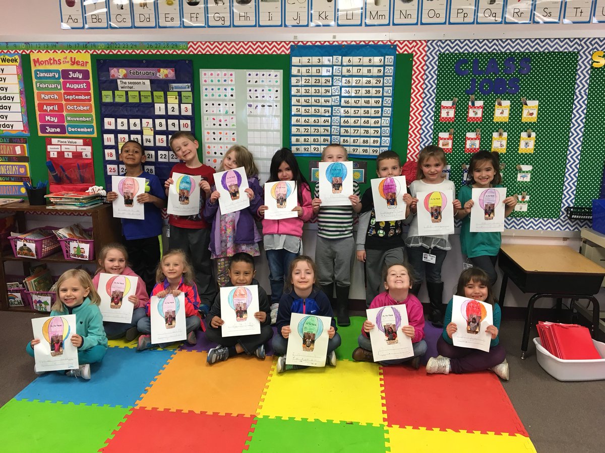 vsdoran's tweet photo. Reading Across America Day 2 - Oh The Places You’ll Go!!! Ss wrote about where they want to live and what they want to be when they grow up #pesd32 #DrSeuss https://t.co/iUkxVRv7yi