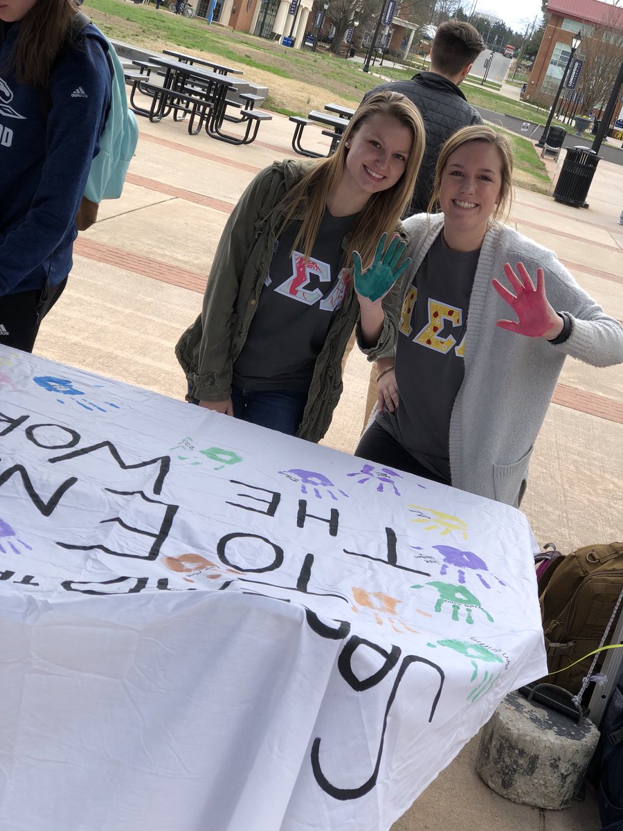 ASAalpha's tweet photo. Spread the word to end the word for Special Olympics was a success 💚💙💛💜 https://t.co/JvZusdU3Ud