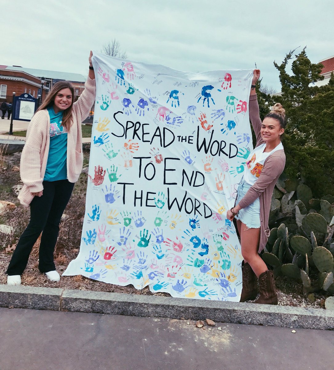 ASAalpha's tweet photo. Spread the word to end the word for Special Olympics was a success 💚💙💛💜 https://t.co/JvZusdU3Ud