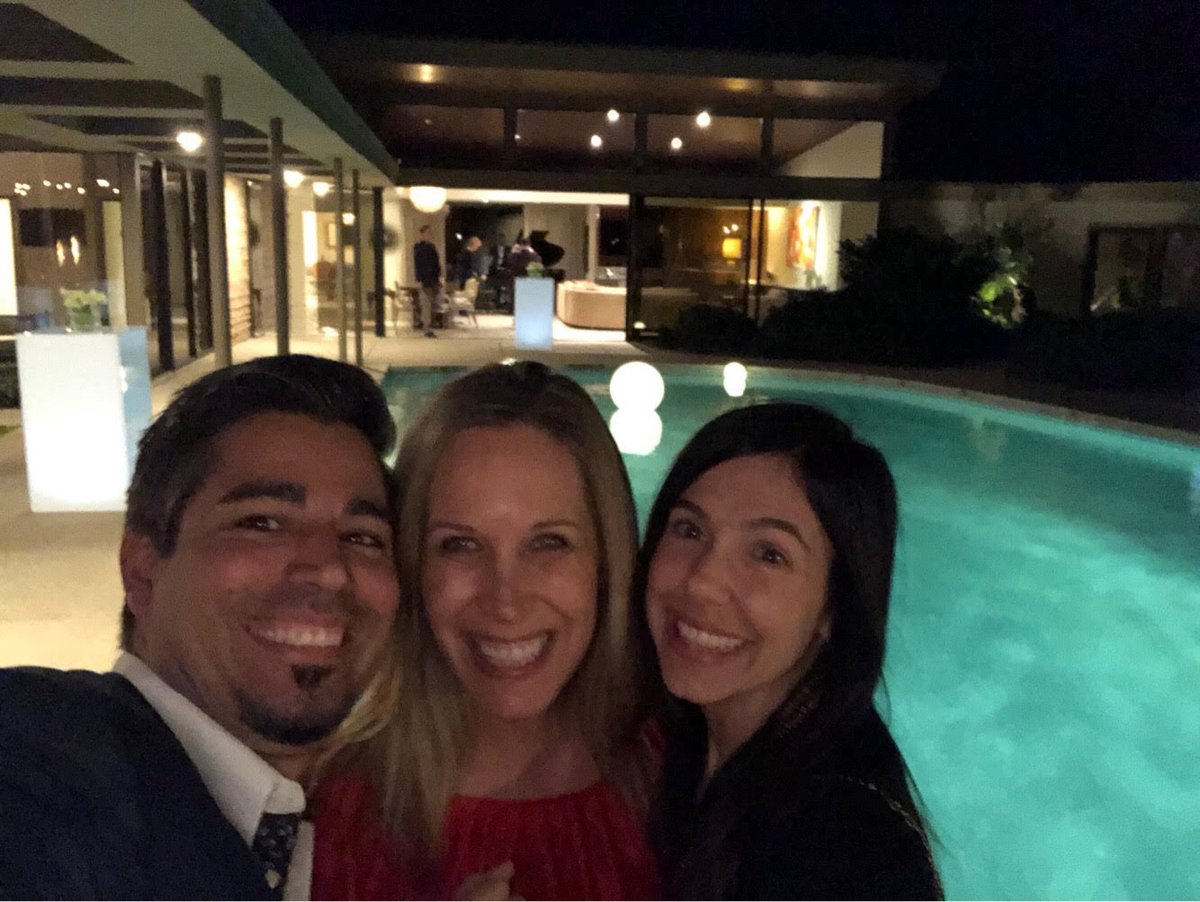 loridennisinc's tweet image. Partying at Frank Sinatra&apos;s house? No Big deal. ;) Thank you @MonogramAppl &amp;amp; @Ferguson_FEI for throwing a fabulous event at #ModernismWeek! #ElevateEverything
