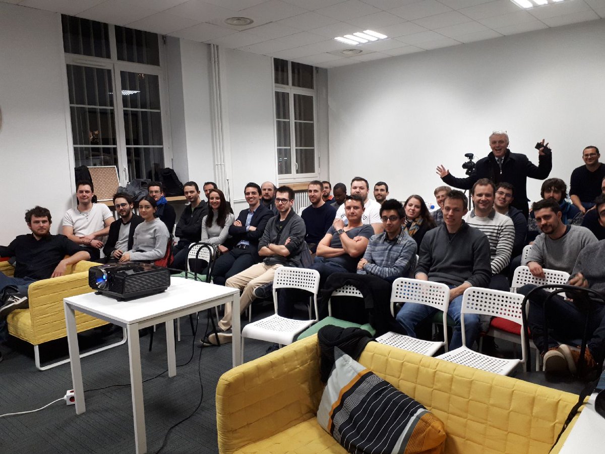 Kaizen_Sln's tweet photo. #KaizenTalk au @Coworkingre avec trois conférences sur #Scala, #BigData et #TestUnitaire. Merci #KaizenTeam et à Raphaël pour l'organisation ! https://t.co/BM72PTgHgB
