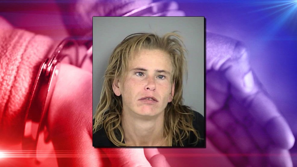 CBS12's tweet image. Woman accused of bringing ax to Las Vegas school, making threats to kill people. 
bit.ly/2FFFX4t