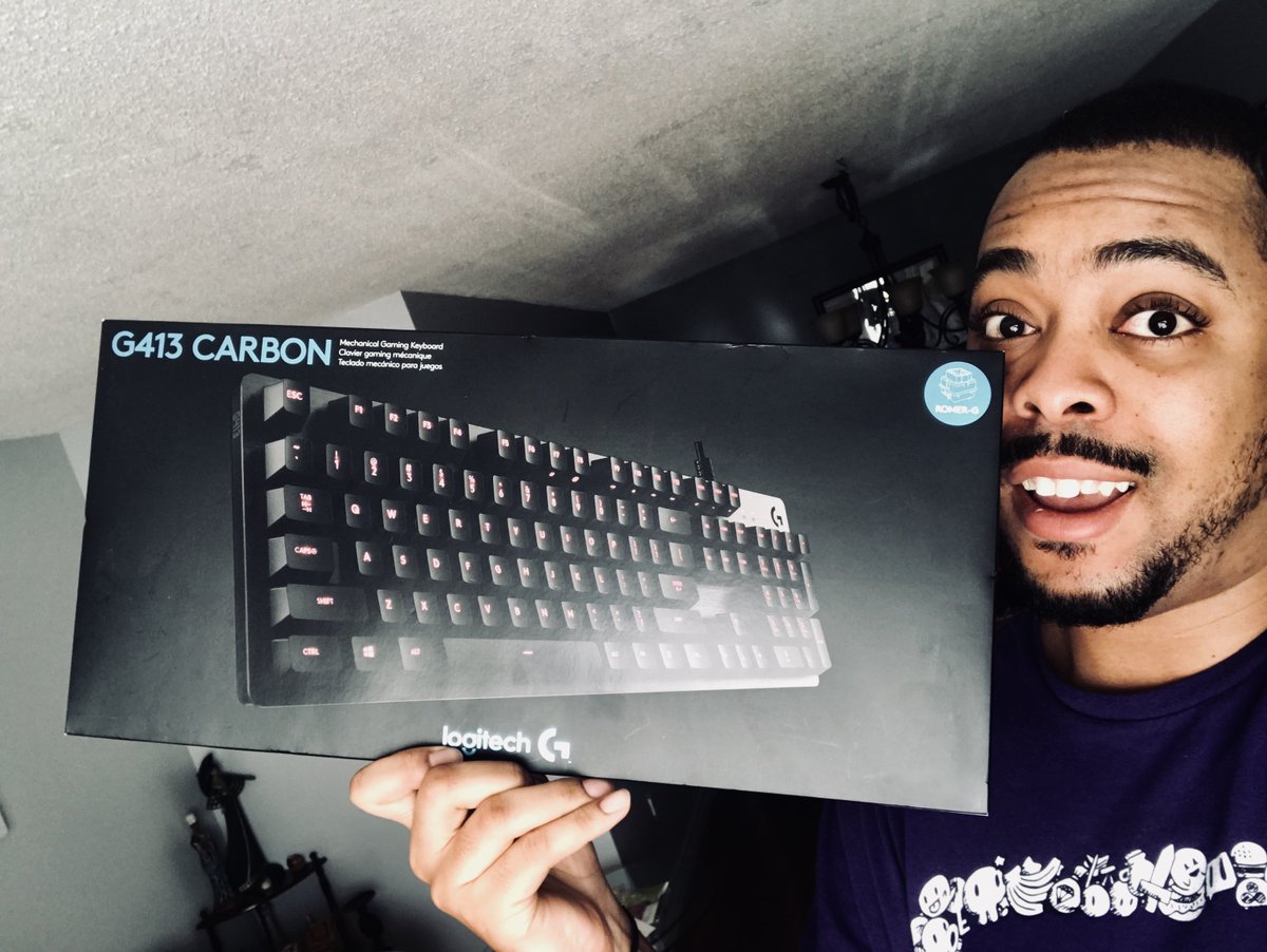 MDee14's tweet photo. GIVEAWAY TIME! https://t.co/Lx5fgWebqO Special Thanks to @MemoryExpress  and @LogitechG  for being amazing!!! #memoryexpress #logitechg #gaming #twitch #giveaway #contest https://t.co/oEv6jqHkuF