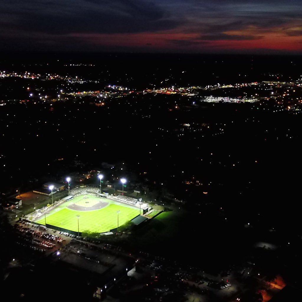 GeoSurfaces's tweet photo. @Lions_Baseball @LSUbaseball @GeoSurfaces #GeoSportLighting #LED https://t.co/sxd1PVK6ql