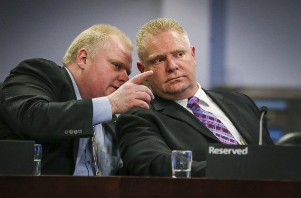 HeatherMoAndCo's tweet photo. Hi I'm #DougFord. You may know me from such news stories as being a major distributor of illegal drugs, or as the kingpin in a Toronto riding where I did lots of backroom deals. Or as the colluding enabling brother of compulsively lying crack-smoking #RobFord. #pcdebate #PCPOldr https://t.co/Ay1COHITwI