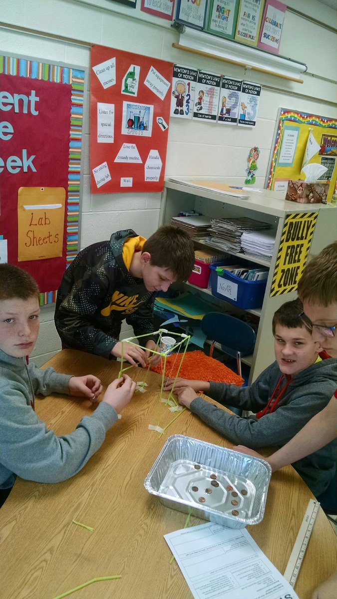 lehmkuhlm1's tweet photo. 5th grade bucket tower challenge #mercerSTEM #melemflyerpride https://t.co/a67kEEblFS