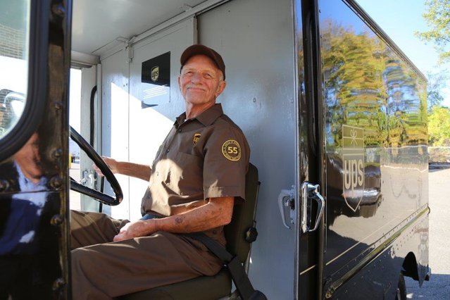 UPS inducts more than 1,500 drivers into its Circle of Honor. Safety first is a core belief and daily mantra at UPS. Congratulations UPS Partners on your outstanding achievement!!! #UPSSafetyFirst, #WeAreUPS, #UPSCares bit.ly/2t6Hz4s