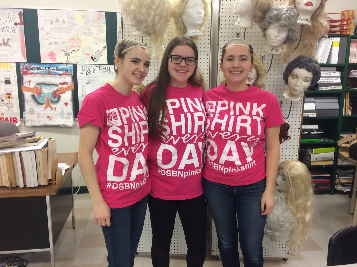 #PinkShirt day @SecordPatriots during the matinees of the #addamsfamilymusical