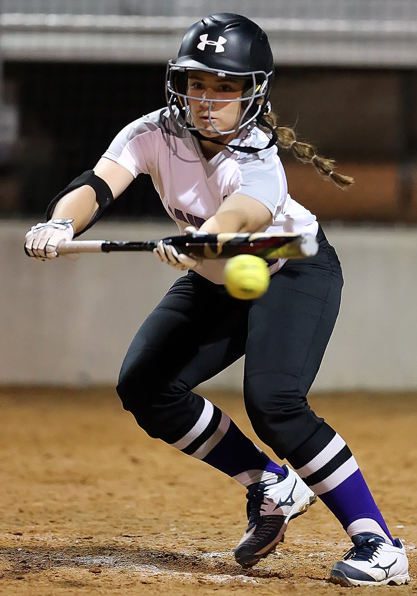 Tori McCann, Cedar Ridge softball team shut out Hendrickson. atxne.ws/2GRSql3