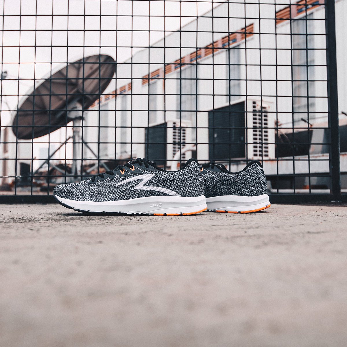 fisiksport's tweet photo. Sepatu lari Specs Road King III kini sudah tersedia diseluruh toko FISIK Sport terdekat.
Grey/White
Size 39-44
Rp. 449,800
#FISIKSport #SpecsIndonesia #SpecsRunning #RoadKing https://t.co/vUO8F4hd4M