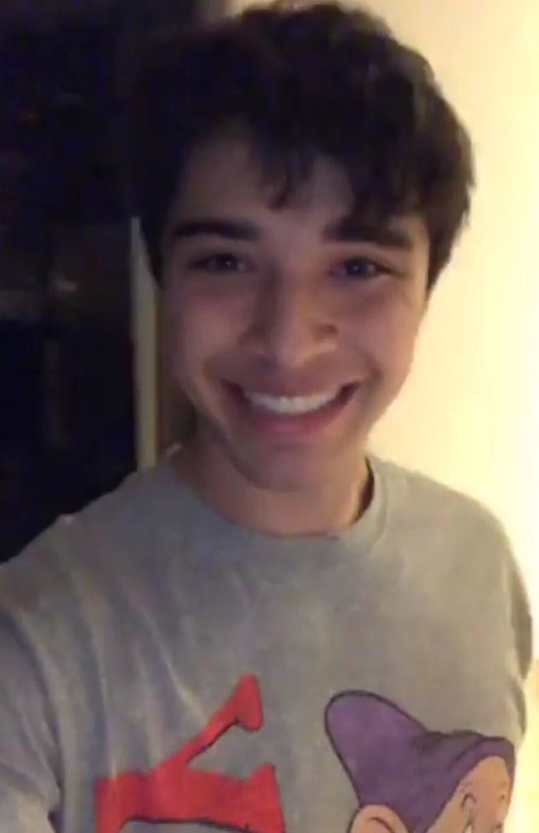 JulianSerrano01's tweet image. HAY MILANESAS PARA COMER / PERO LAS COCINE YO