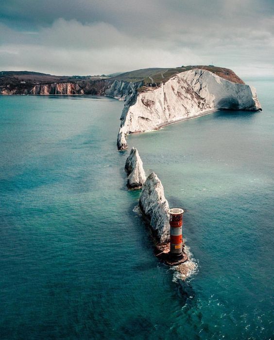 RT PicturesHQ: The Needles - Isle of Wight