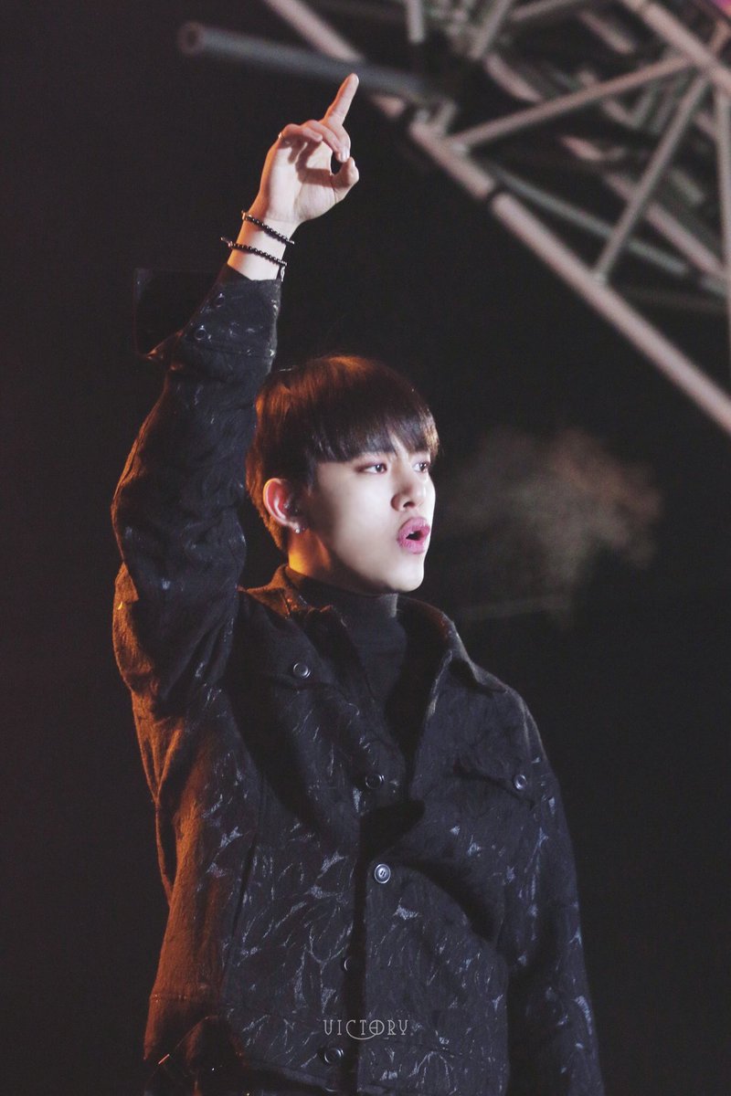 daehyunpic's tweet photo. 180224 ··· © victory_628 https://t.co/xlEfYc0snU