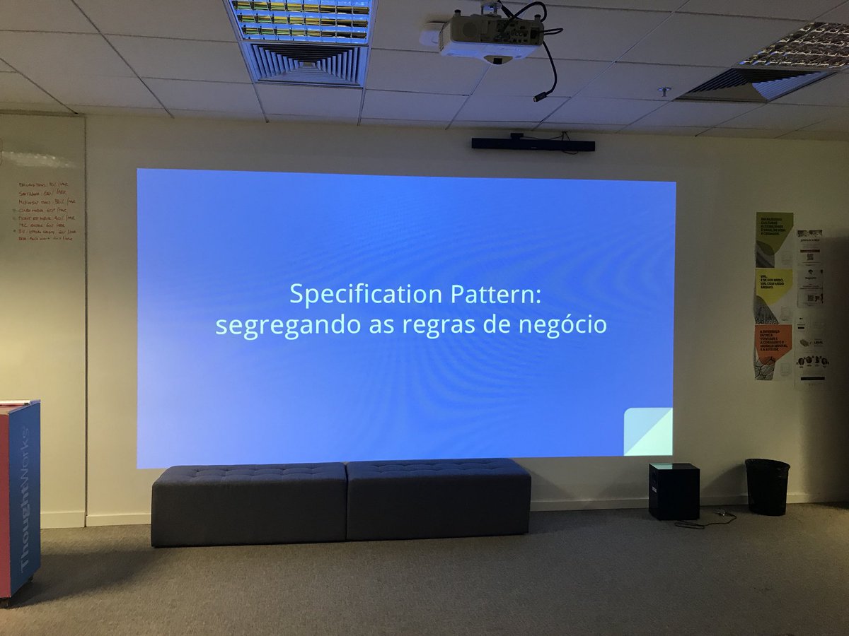 suladantas's tweet image. André Gomes palestrando sobre Specification Pattern: Segregando às Regras de Negócio, no Random Hacks 😉
#RandomHacks
#Comunidades