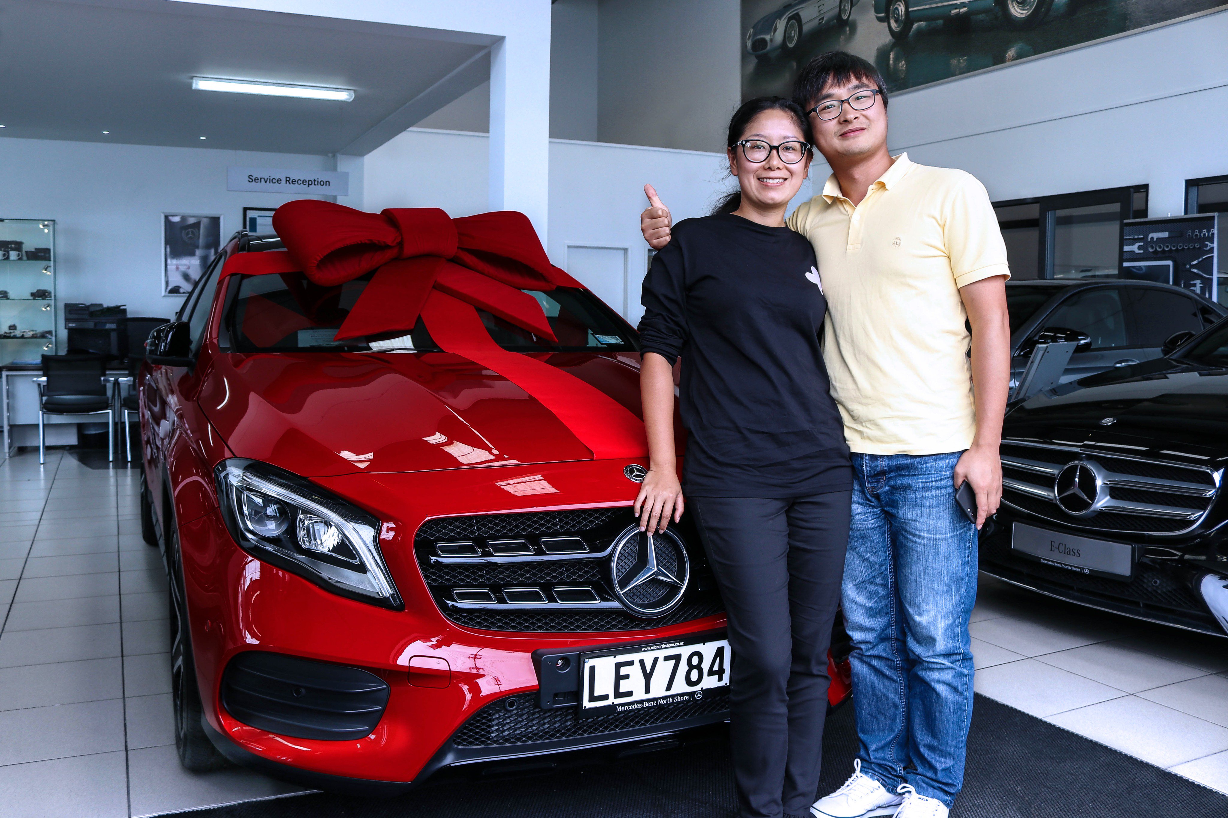 Mercedes-Benz Dealer Serving North Hollywood