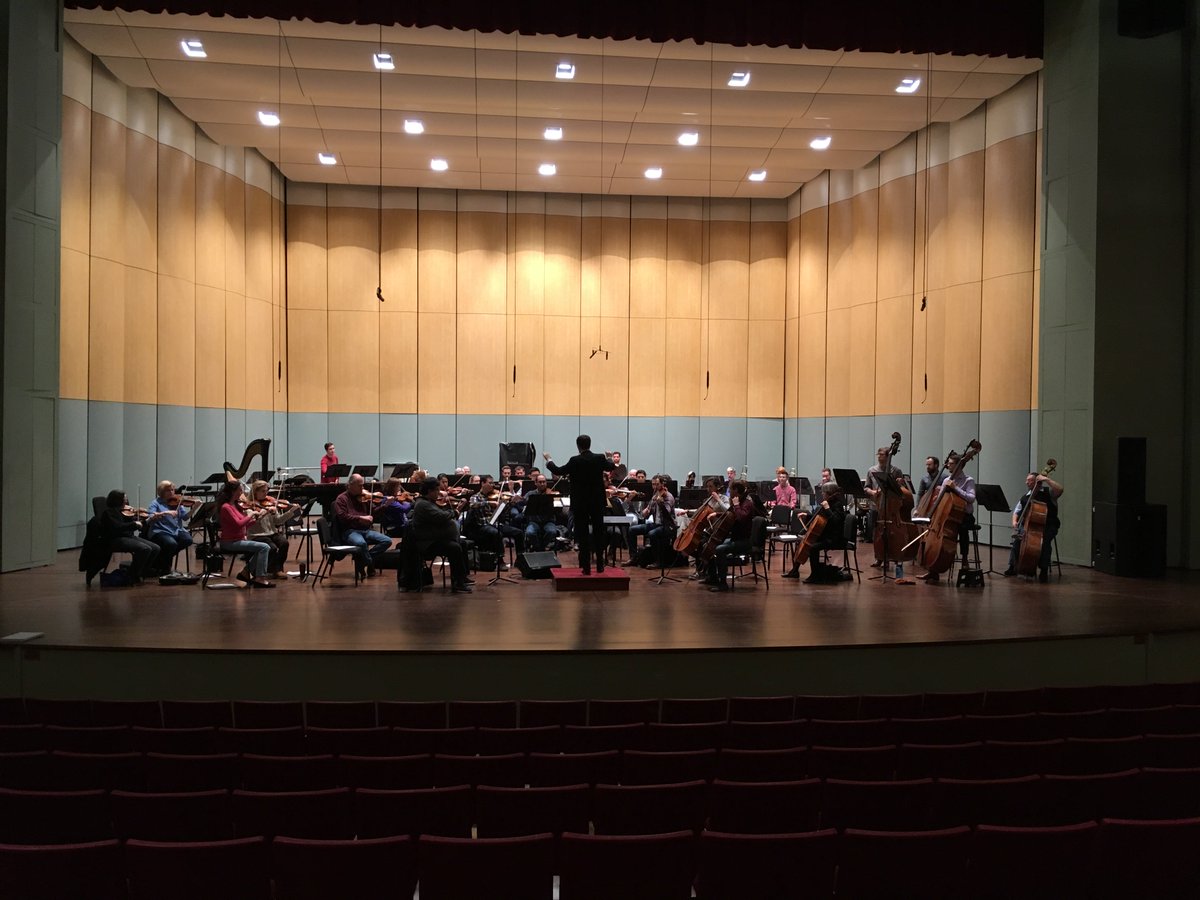 AmerCompOrch's tweet photo. Our EarShot Readings @CLTsymphony are underway! Assistant Conductor Christopher James Lees @ShapingSound leads new works by selected composers Niloufar Iravani, Jihyun Kim, and Felipe Nieto w/ mentor composers @TrevorWeston1 @WangJieComposer &amp; Robert Beaser #EarShotCharlotte https://t.co/zFMK5xAxny