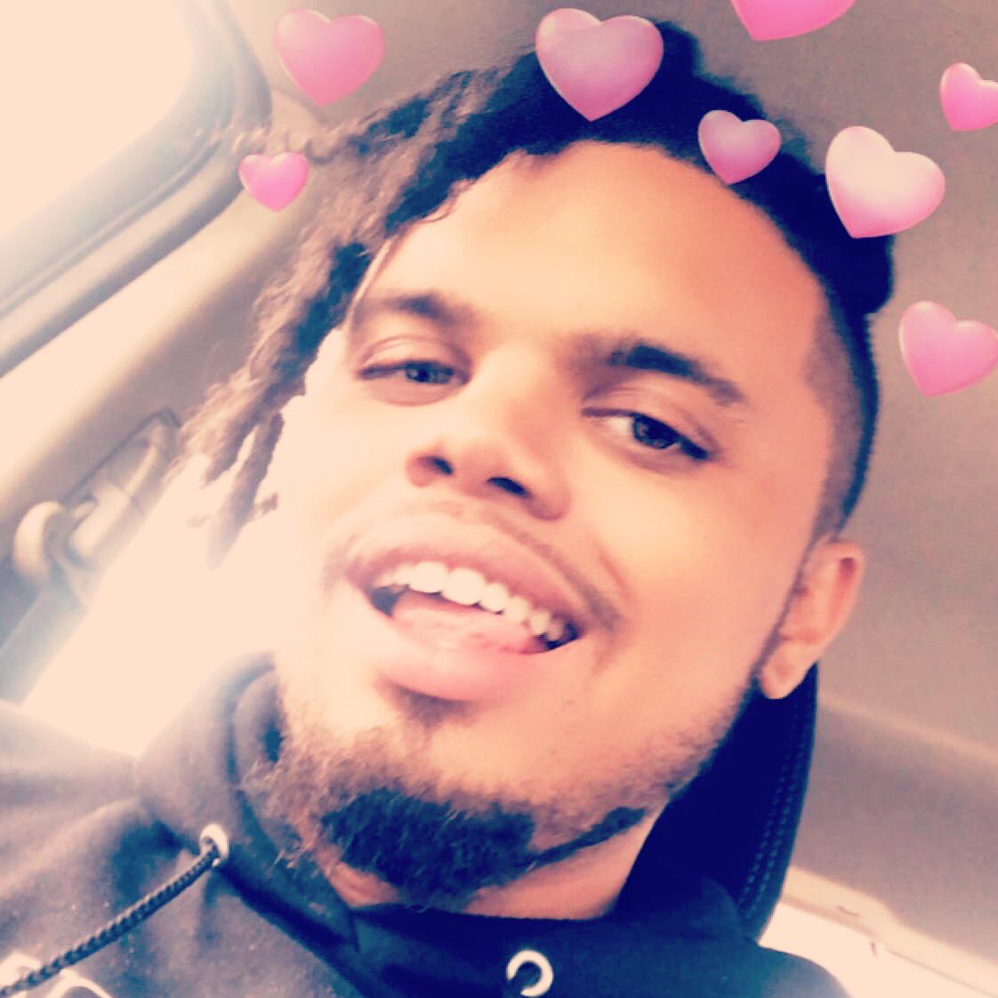 0KT0BR's tweet photo. Don’t forget to smile and check out my new single “sign” on all music platforms 👁💵👹🖤 https://t.co/P2N31zoB83