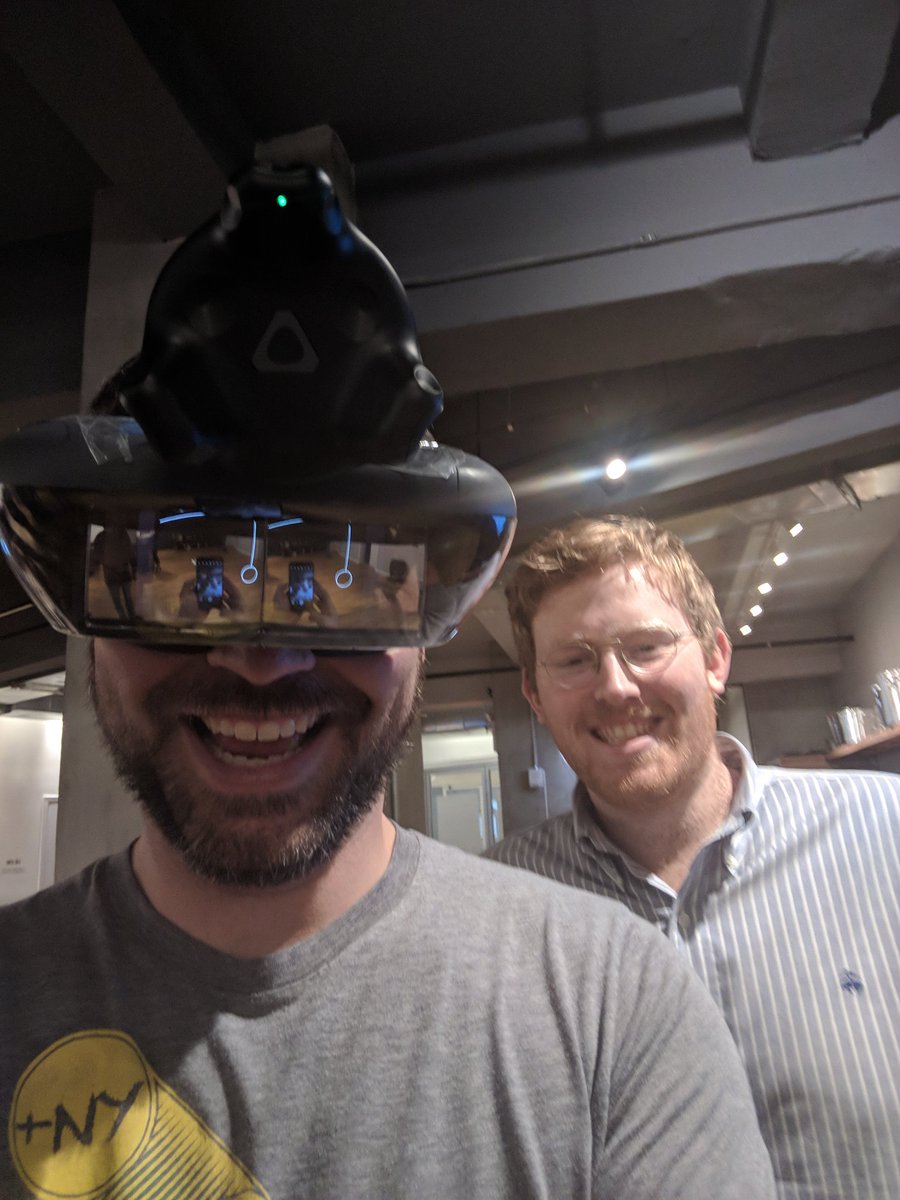 Just another day at our #5G lab! Love it when <a href="/nyuniversity/">New York University</a> teams come by!!! @verizon