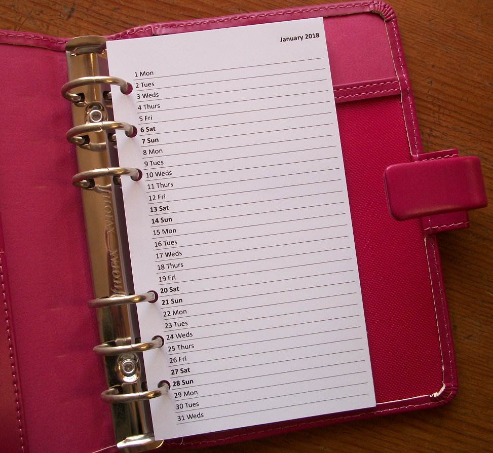 Handmadebymei's tweet photo. New! Personal-size 2018 Month-to-one-page-diary inserts https://t.co/OIw7q6qZpt fits #filofax #planners #organisers https://t.co/bIex2yyowv