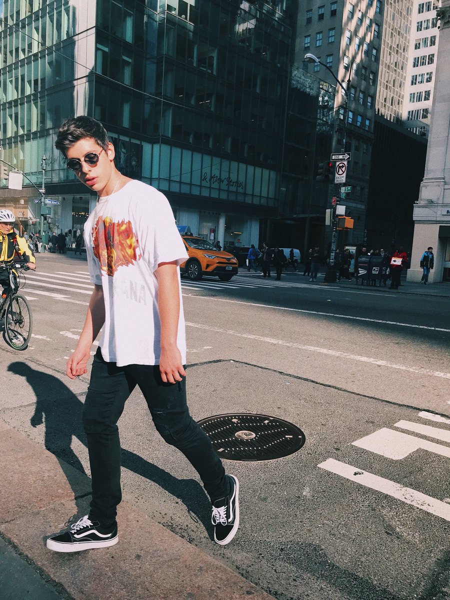 matthunter123's tweet photo. Amo Mi Ciudad 🖤🗽 https://t.co/mZYq8gPYEB