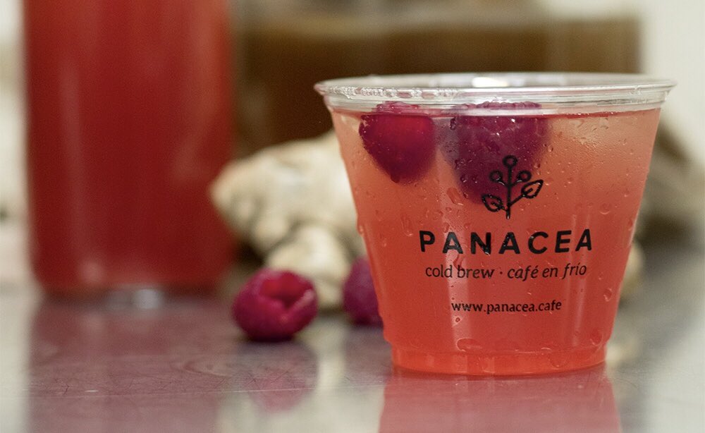 Especiales para <a href="/lalonjamx/">La Lonja MX</a>: #kombucha de jengibre y frambuesa servida directo del tap para hacerla más refrescante. Nos vemos sábado y domingo en Florencia 36, Juárez. #ConsumeLocal