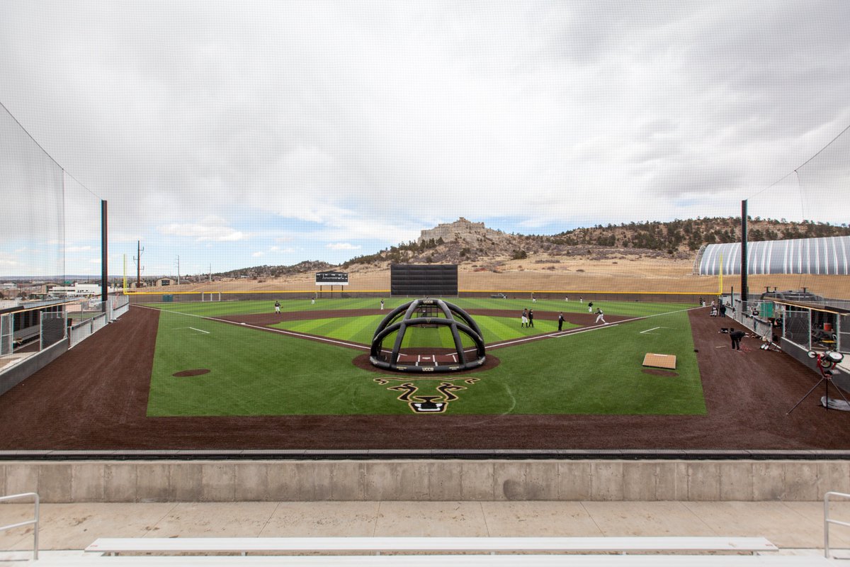 Wide view of the entire field