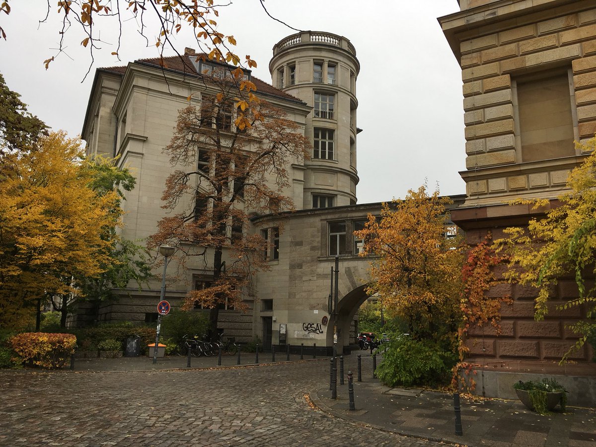 Prep work for the final pres <a href="/btnoss/">Hush City Lab</a> <a href="/HUSHCITYapp/">Hush City app</a>: “Everyday quiet areas: what they mean and how they can be integrated in city planning process” ::::: Stay tuned 👂🏻 more soon! @braincityb <a href="/berlinerparks/">Berliner Parks</a> <a href="/TUBerlin/">TU Berlin</a>