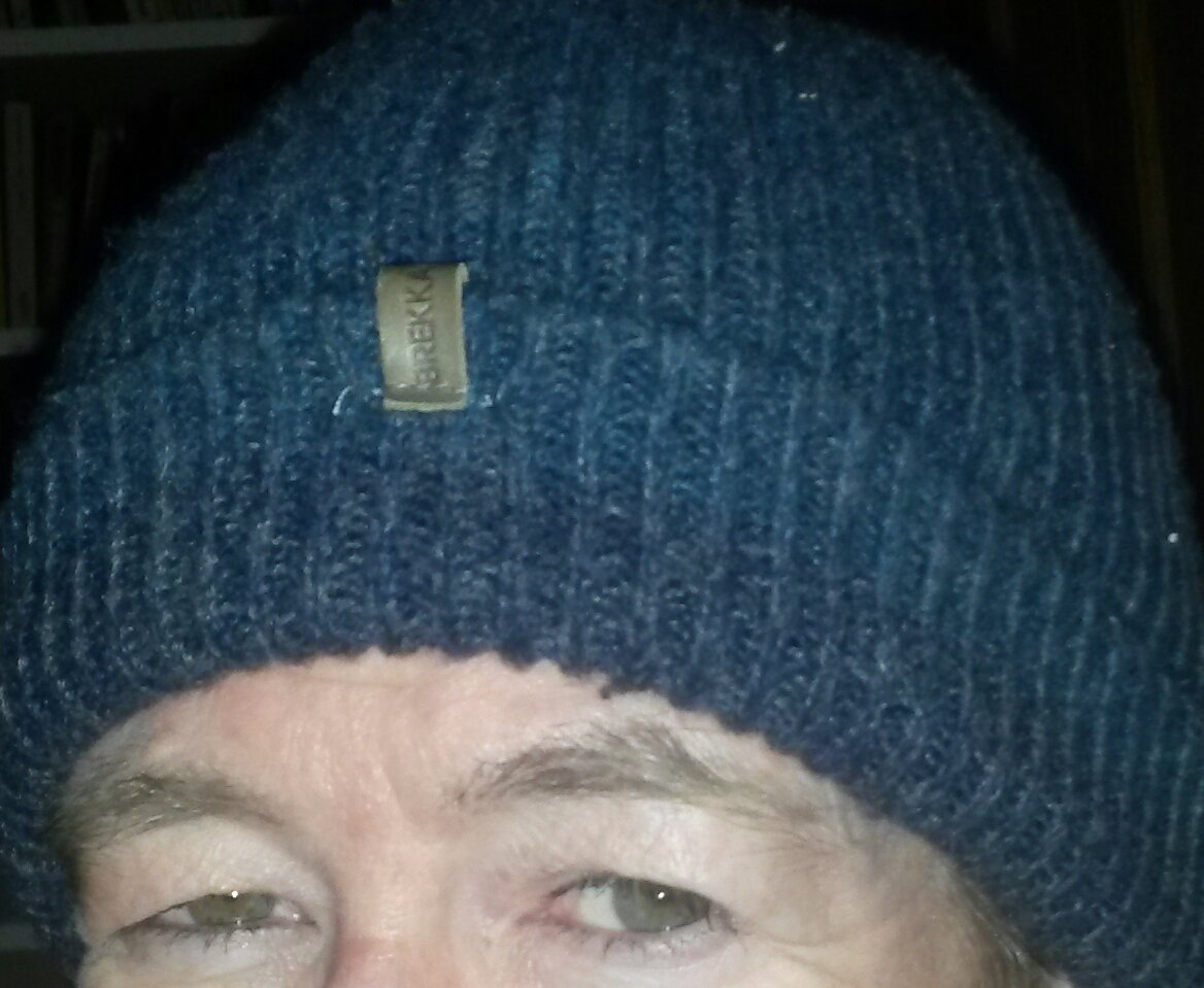 MaureenKenny1's tweet photo. Feels like I'm on #chemo again, walking about indoors with beanie hat on to keep bald head warm. I'm not, it's just so bloody cold, even with heating on! #cancerhumour https://t.co/a7IGxO1bcM