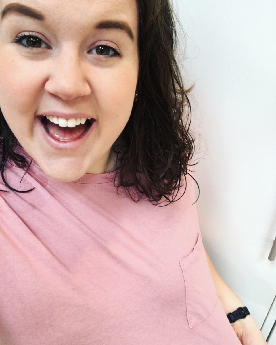 robinreddyshow's tweet image. I'm wearing pink today! Are you? Let's stand up against bullying and practice kindness! #PinkShirtDay #PinkShirtDay2018