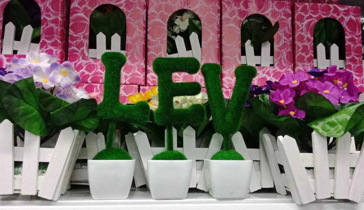 Kevnpoepletchas's tweet photo. Beautiful morning everyone! Levs perfume line is located at binakayan’s public market in kawit cavite. Hope to see you here ! #openingsoon #scentperfume #perfumeline #levsperfumeline #smellgood #feelgood #oilbased #longlasting #nowatercontent❤️🙏🇵🇫🇵🇭🇺🇸 https://t.co/ejuB0GhWqt