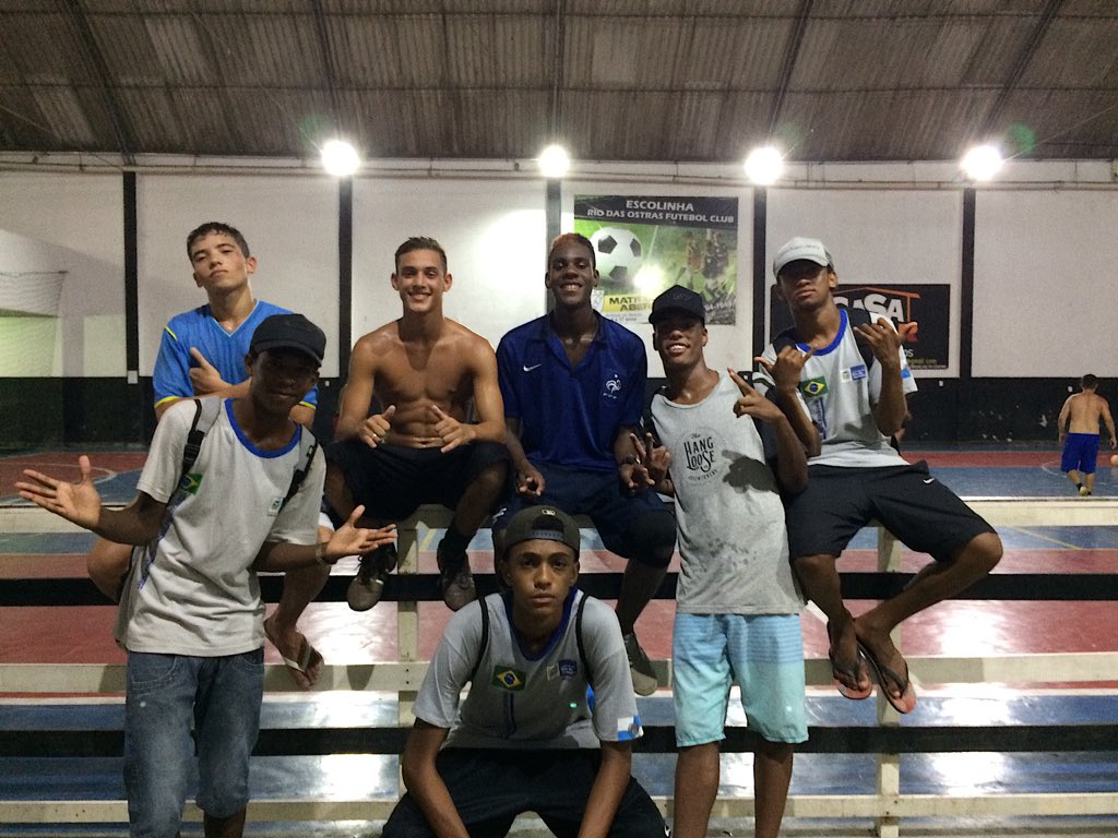 losboleiros00's tweet photo. +1 vitória 
Seguimos invictos 
Agradecer ao @galaticos_ofc pelo jogo na bola com qualidade 
#seguimos https://t.co/5eewcvgAO4