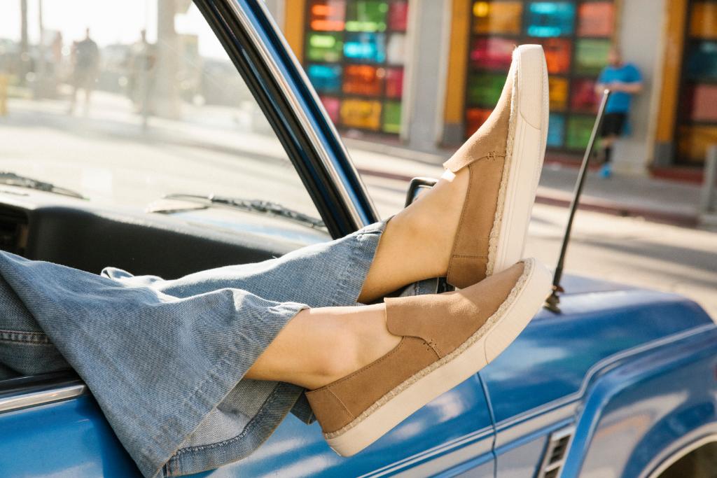 toms sunset slip ons