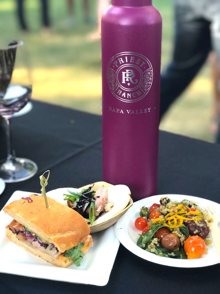 PriestRanchWine's tweet photo. Are you looking for the ideal way to keep your wine cold or the optimal temperature for your next outing? A wine growler is a perfect option! #priestranch #fiftyfiftybottles #stayhydrated #winegrowler #livecuriously #napaliving #winecountryliving #wineaccessories https://t.co/JOuX7TIZGA