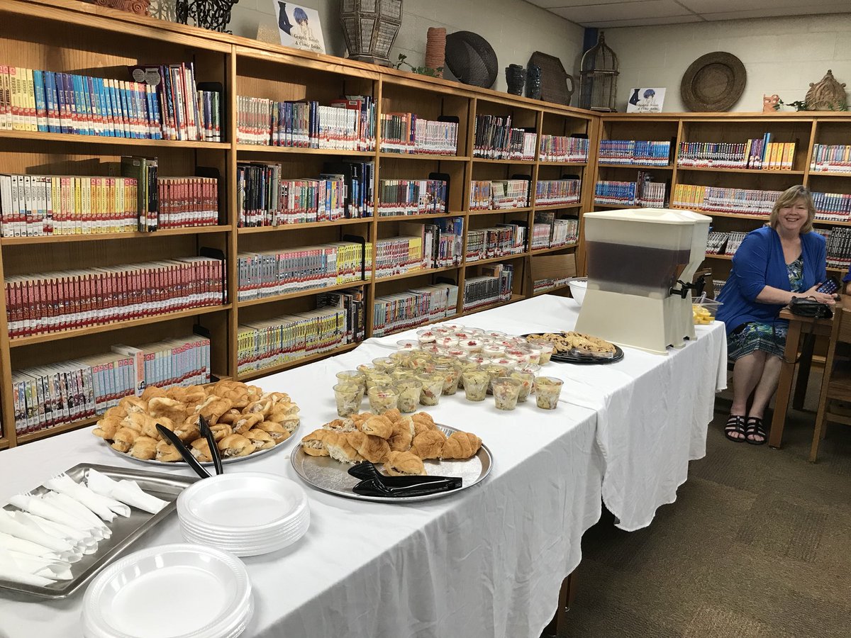 DrSandraClement's tweet image. Enjoying an evening of professional development at our Texas Association of Secondary School Principals (TASSP) Region 2 Spring Meeting with Executive Director Archie McAfee and President Carrie Jackson. #wanttobeabetterprincipal #TASSP