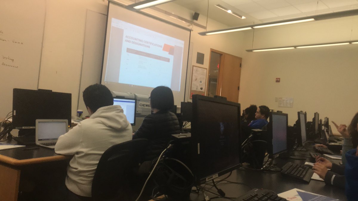 tseeko_m's tweet photo. Introduced @GleimCPAReview @GleimCMAReview to my classmates @RIT #GleimSuccess #GleimAccounting #futureCPA https://t.co/AxfpRyaexj