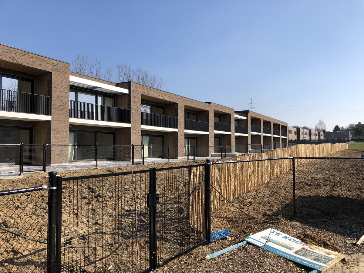 Vandaag oplevering van schitterend investeringsproject in @halle. (20 appartementen) Bedankt aan al onze partners <a href="/Durabrik/">Durabrik</a>