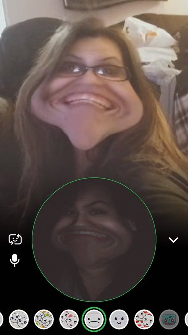 Alexandraaaa 💋 - 3 pic. I love talking to my family that’s in Virginia ❤️ miss them so damn much! https://t.co/SDZvGZ9RfV