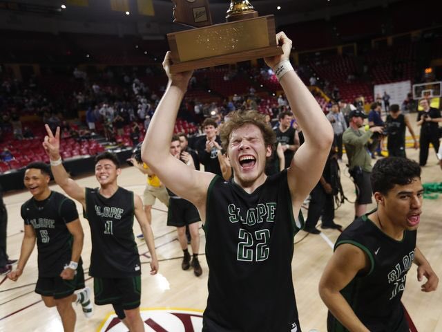 thechrisorozco's tweet photo. Unforgettable Memories Pt.2 💍🏆 https://t.co/eQ7zdESARb