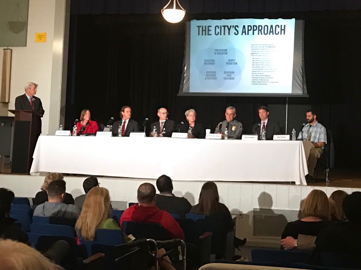 234Huck's tweet photo. Panel members introduce themselves at the start of the Opioid Community Conversation. @AlexandriaVAPD https://t.co/vwXnNeCgIs