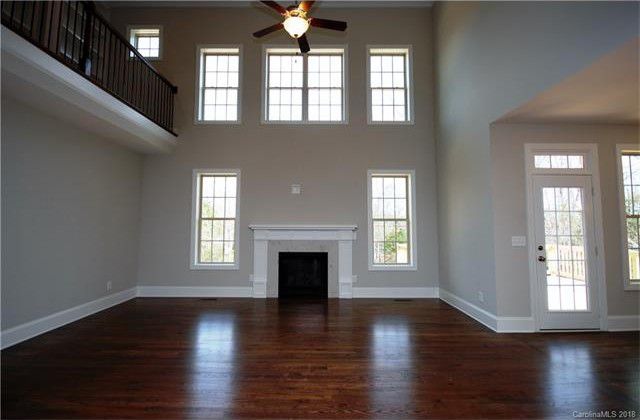 JamesCustomHome's tweet photo. The spacious 2-story #family room of our Killian Estate #quickmoveinhome features #soaringceilings, beautiful trim & site-finished hardwoods! #Availablenow in our Union County community, Wesley Pond! https://t.co/kEngGJSKVl
#charlotte #realestate #newhome #charlotterealestate https://t.co/JEARX2UOJd