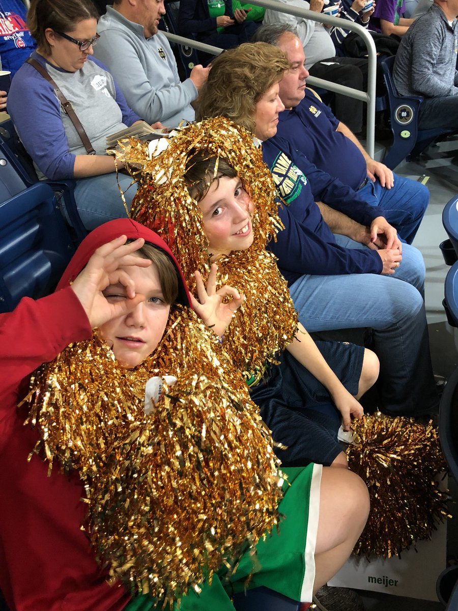 Huntersheroes34's tweet image. #Irishvision. Your fans of the game.